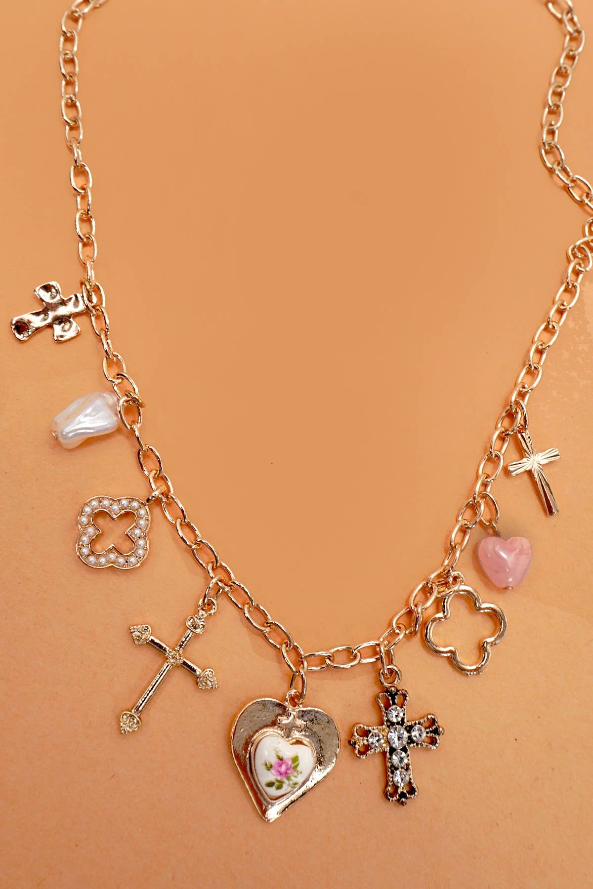 CHARM NECKLACE-CLOVER CROSS