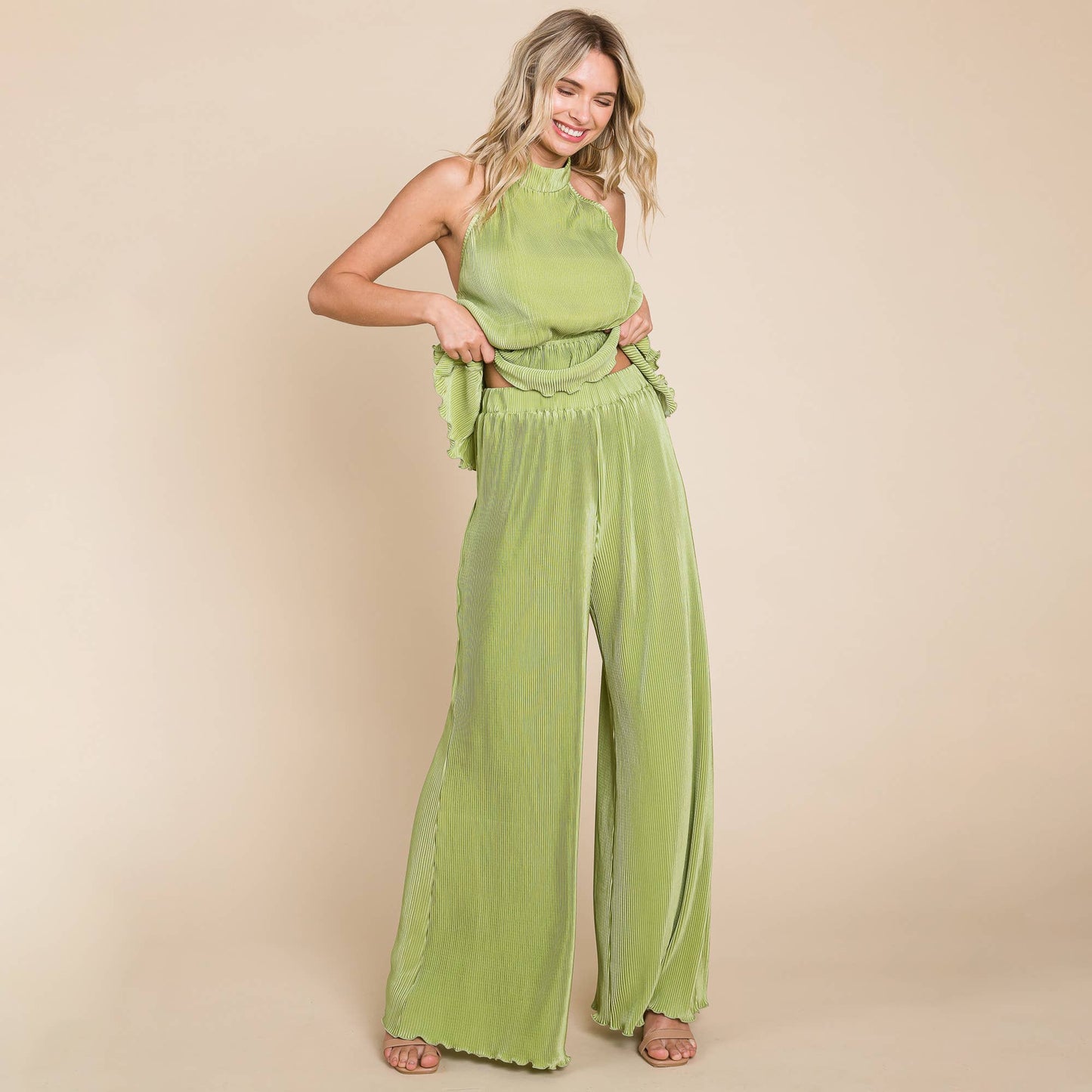 Olivia Pleated Backless Set