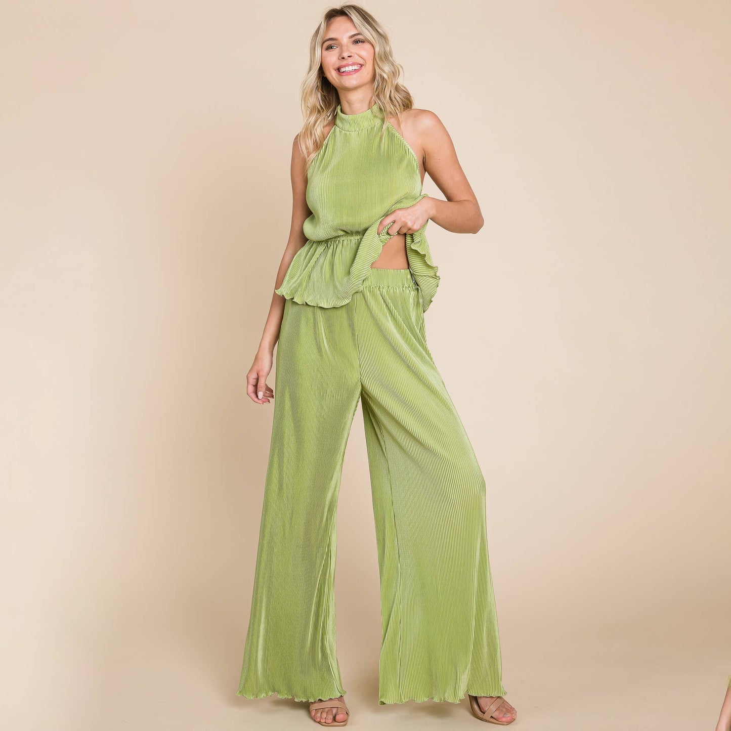 Olivia Pleated Backless Set