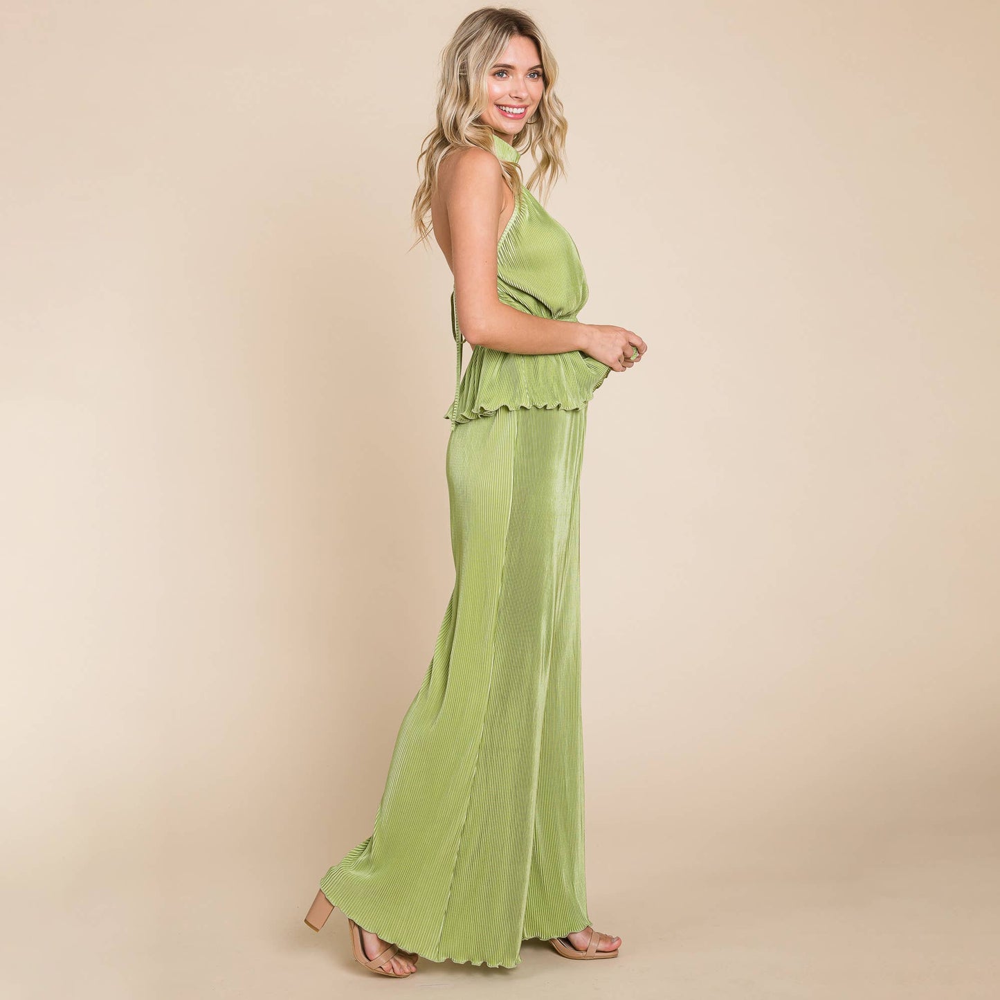 Olivia Pleated Backless Set