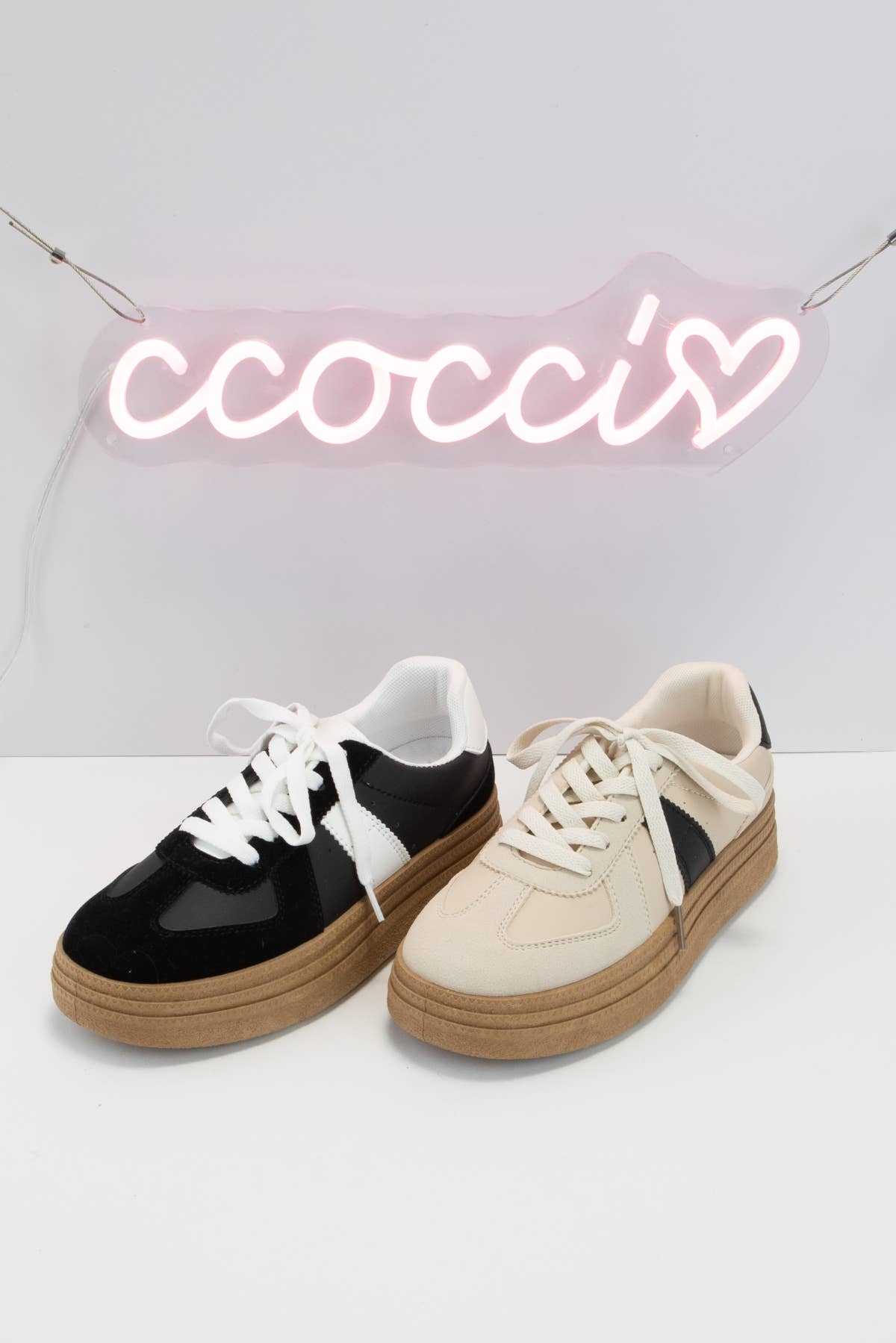 Mila Platform Sneakers - Black